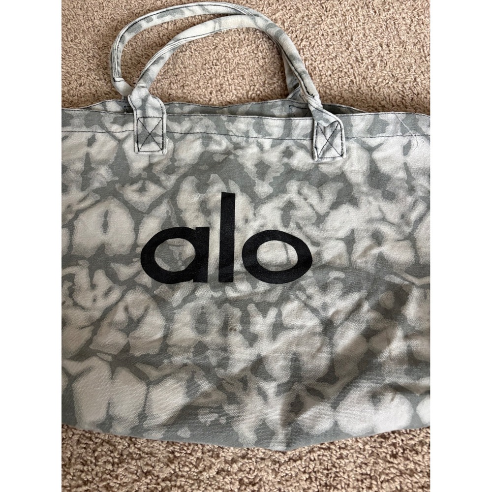 Alo Yoga Tie Dye Canvas Tote Bag Grey White Logo Gym Shopper Bag - Picture 3 of 5